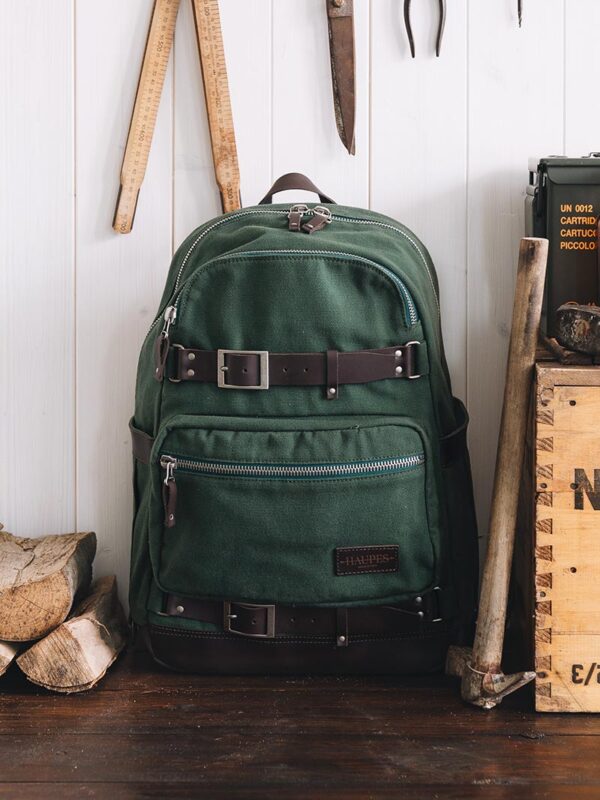 Green Large-Capacity School & Commuter Backpack – Campus-Ready, 30 L+ Daypack