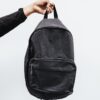Minimalist Black Large-Capacity Tote – Sleek, Urban-Ready Everyday Bag