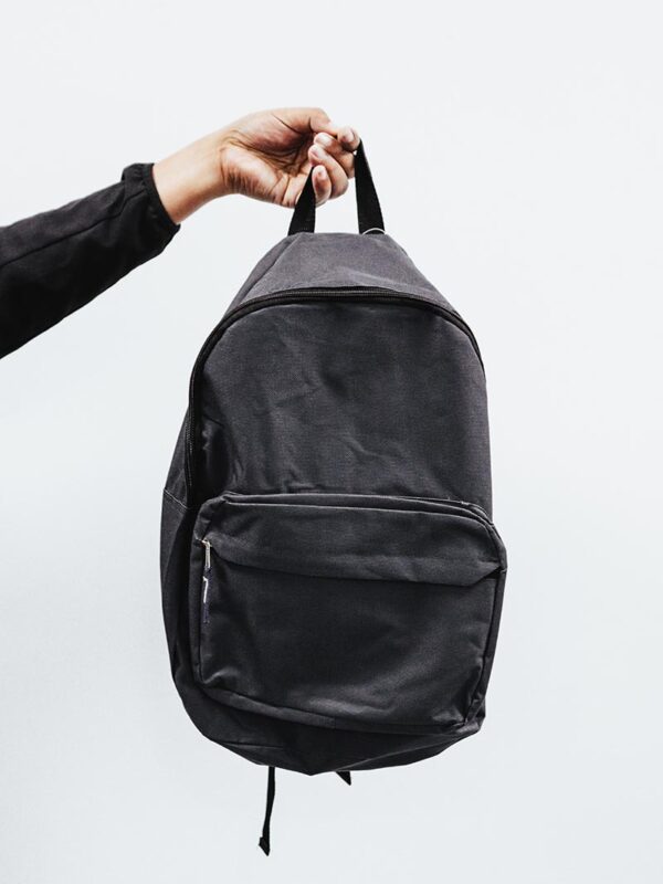 Minimalist Black Large-Capacity Tote – Sleek, Urban-Ready Everyday Bag